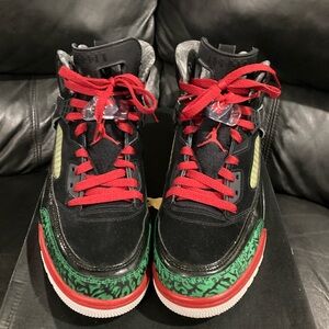 Jordan Spizike Black Varsity Red